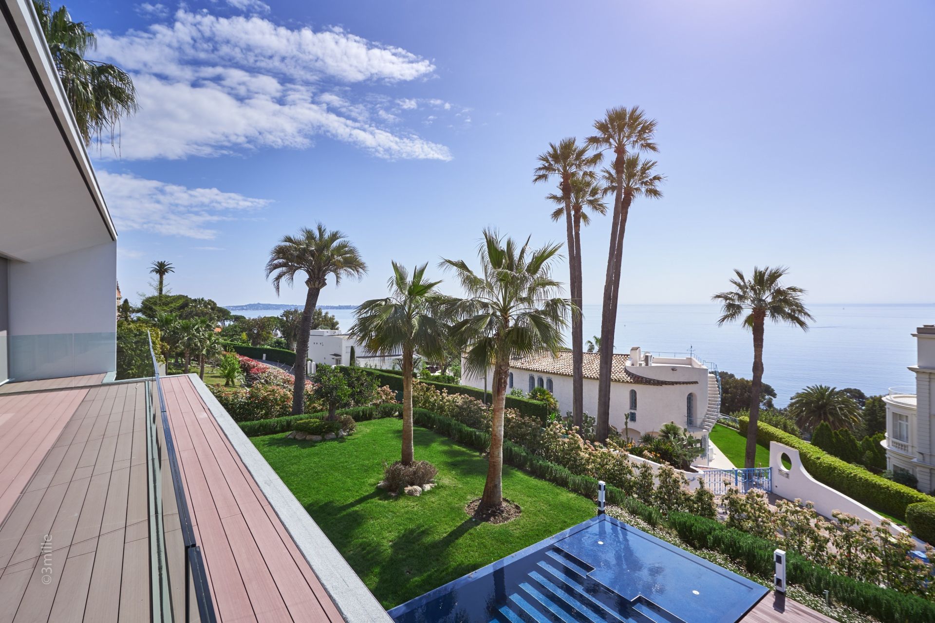 luxury villa 10 Rooms for sale on CANNES (06400)