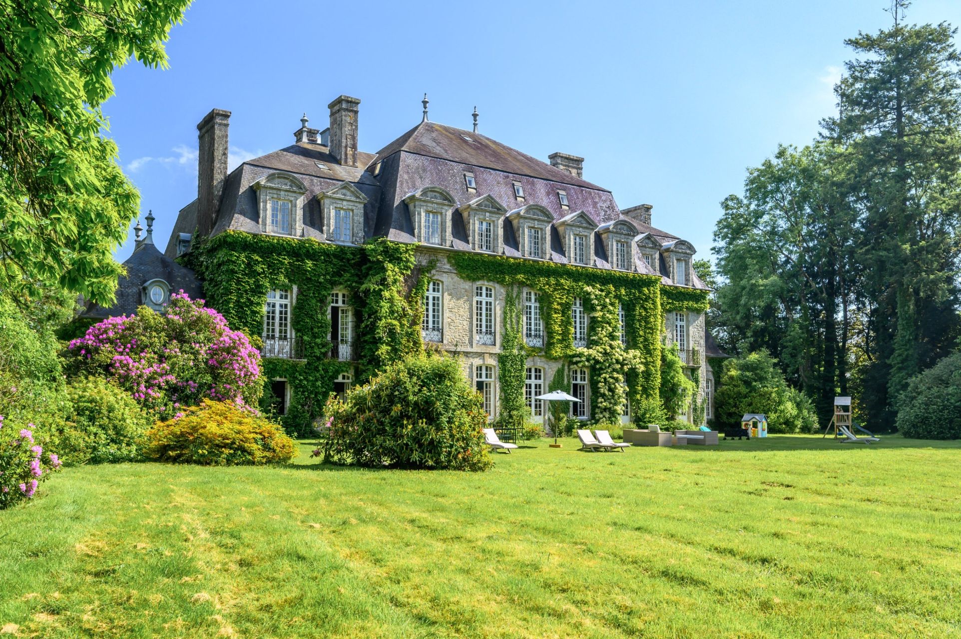 castle 28 Rooms for sale on GUEMENE SUR SCORFF (56160)