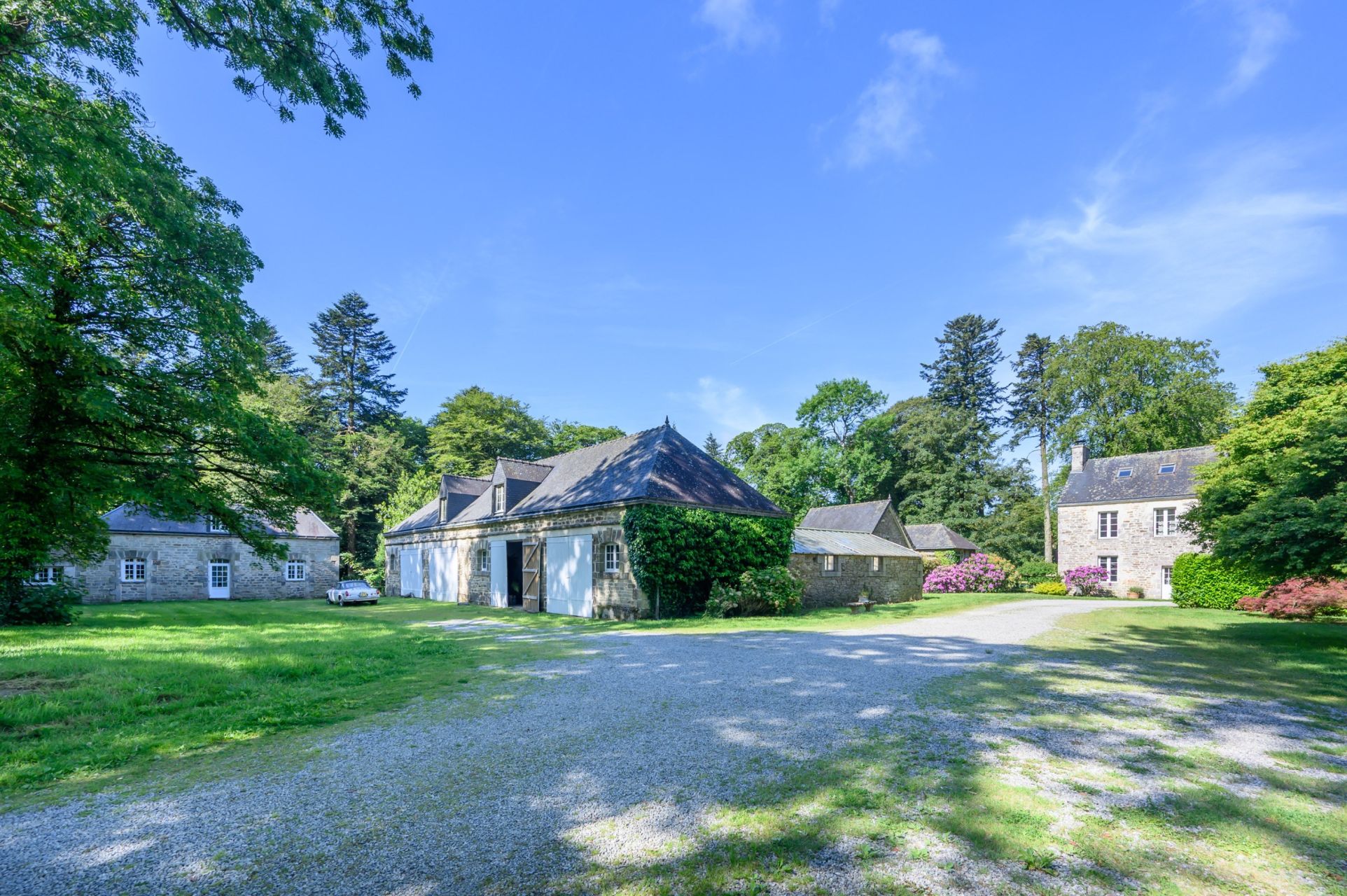 castle 28 Rooms for sale on GUEMENE SUR SCORFF (56160)