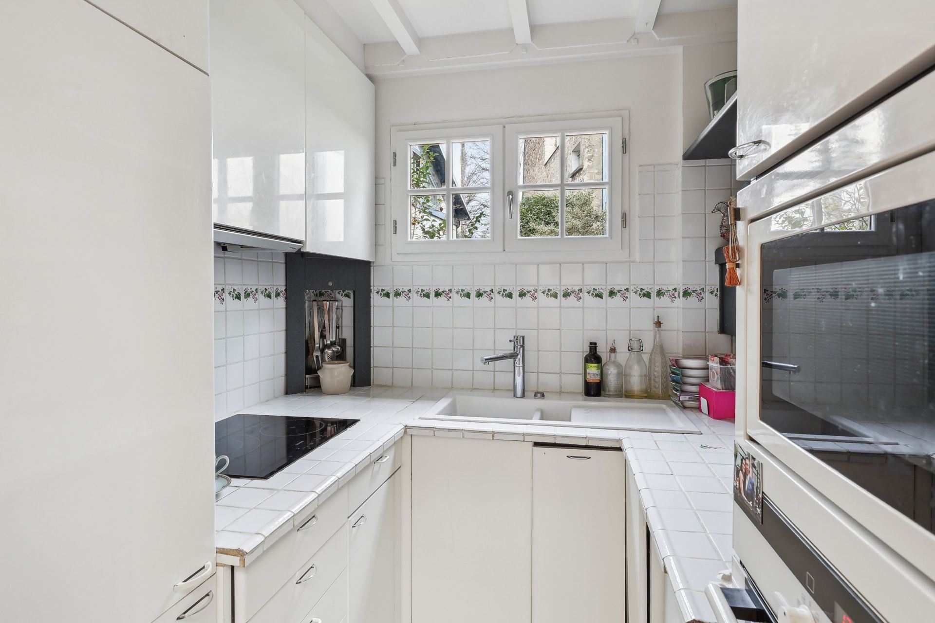 luxury apartment 4 Rooms for sale on PARIS (75016)