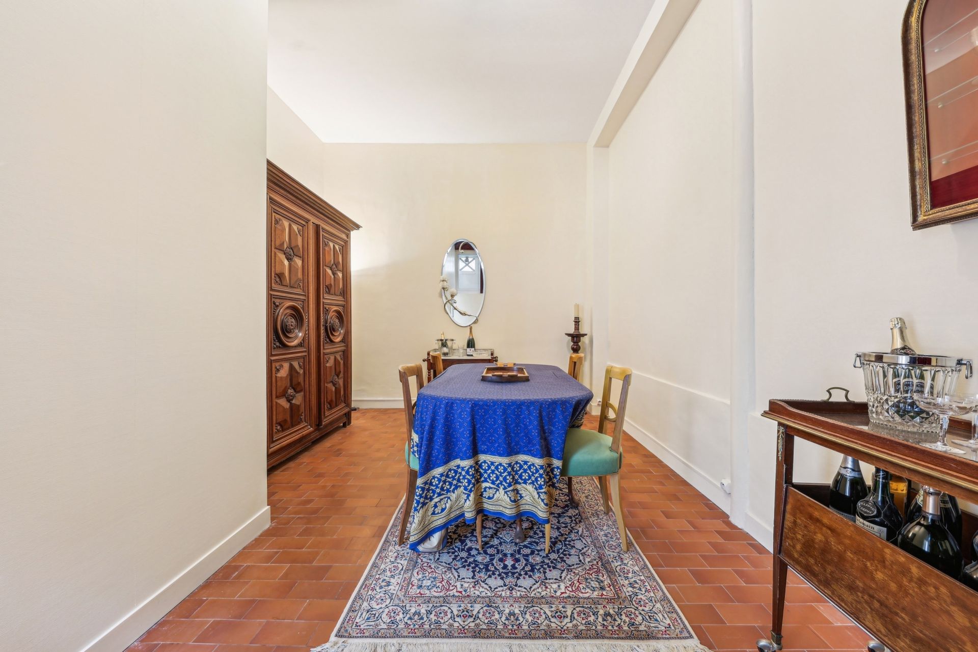 luxury apartment 7 Rooms for sale on PARIS (75008)