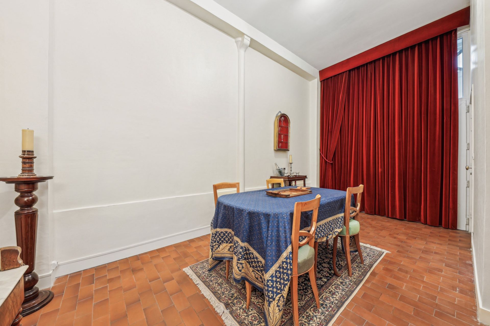 luxury apartment 7 Rooms for sale on PARIS (75008)