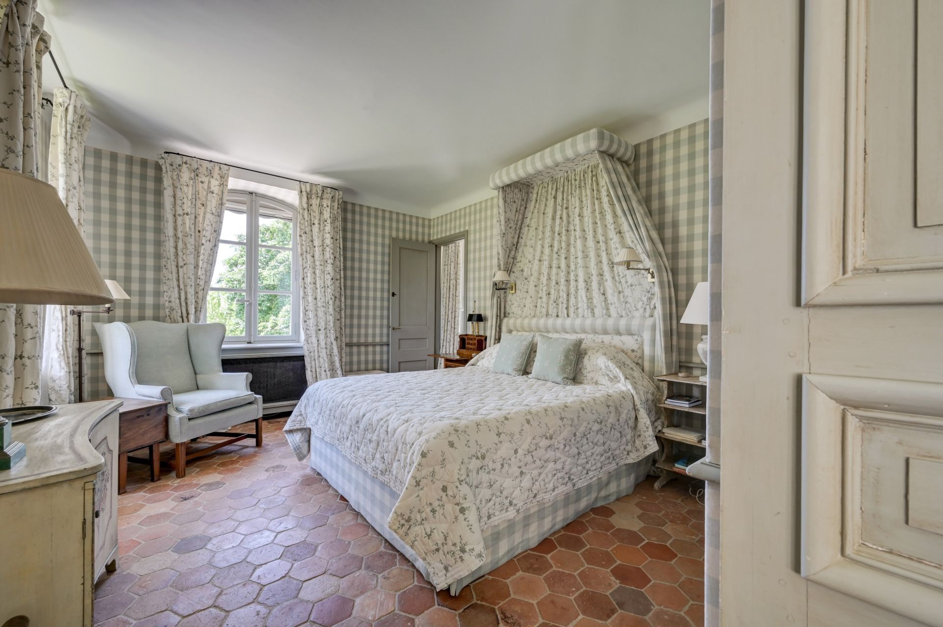 bastide 17 Rooms for sale on AIX EN PROVENCE (13100)