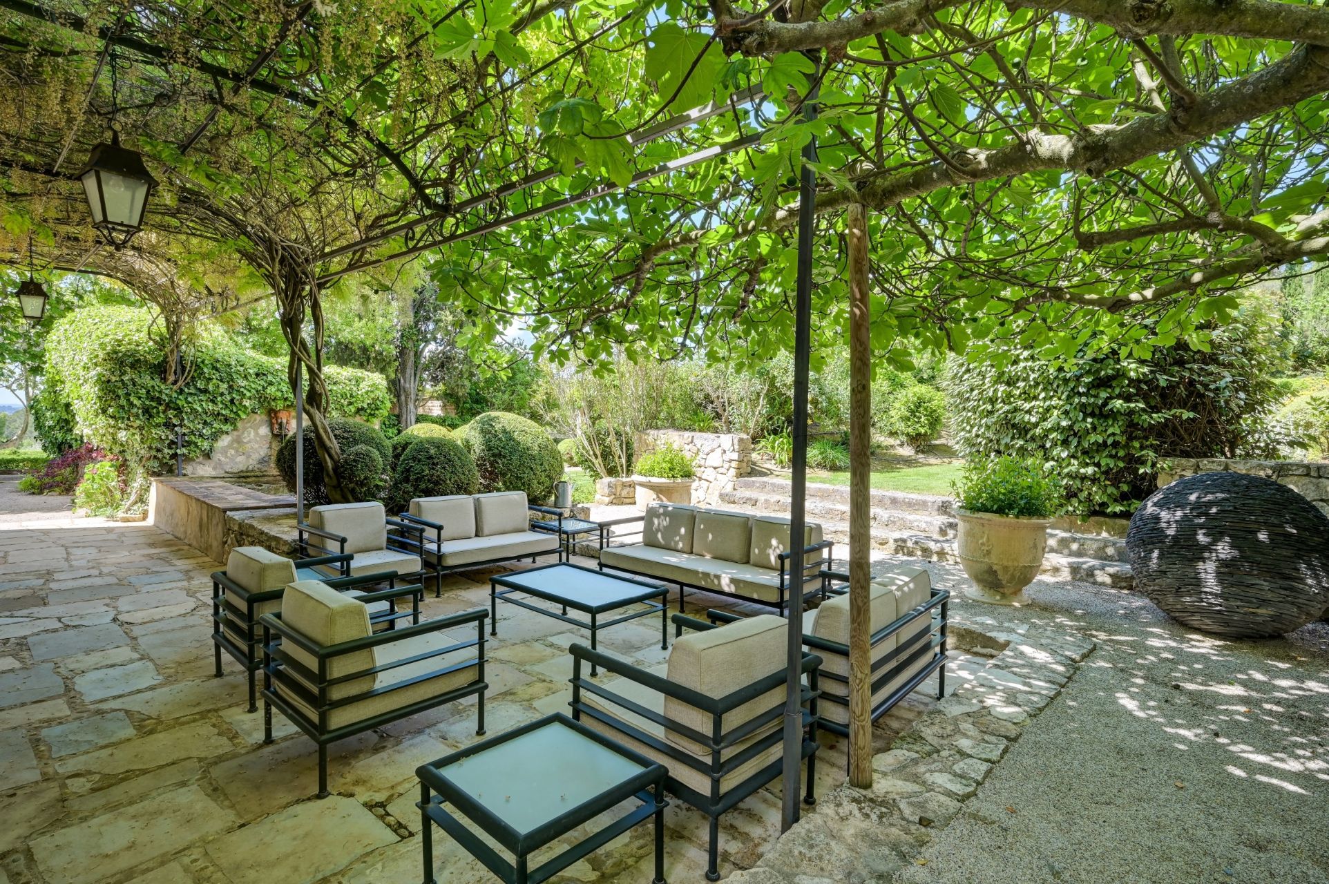 bastide 17 Rooms for sale on AIX EN PROVENCE (13100)
