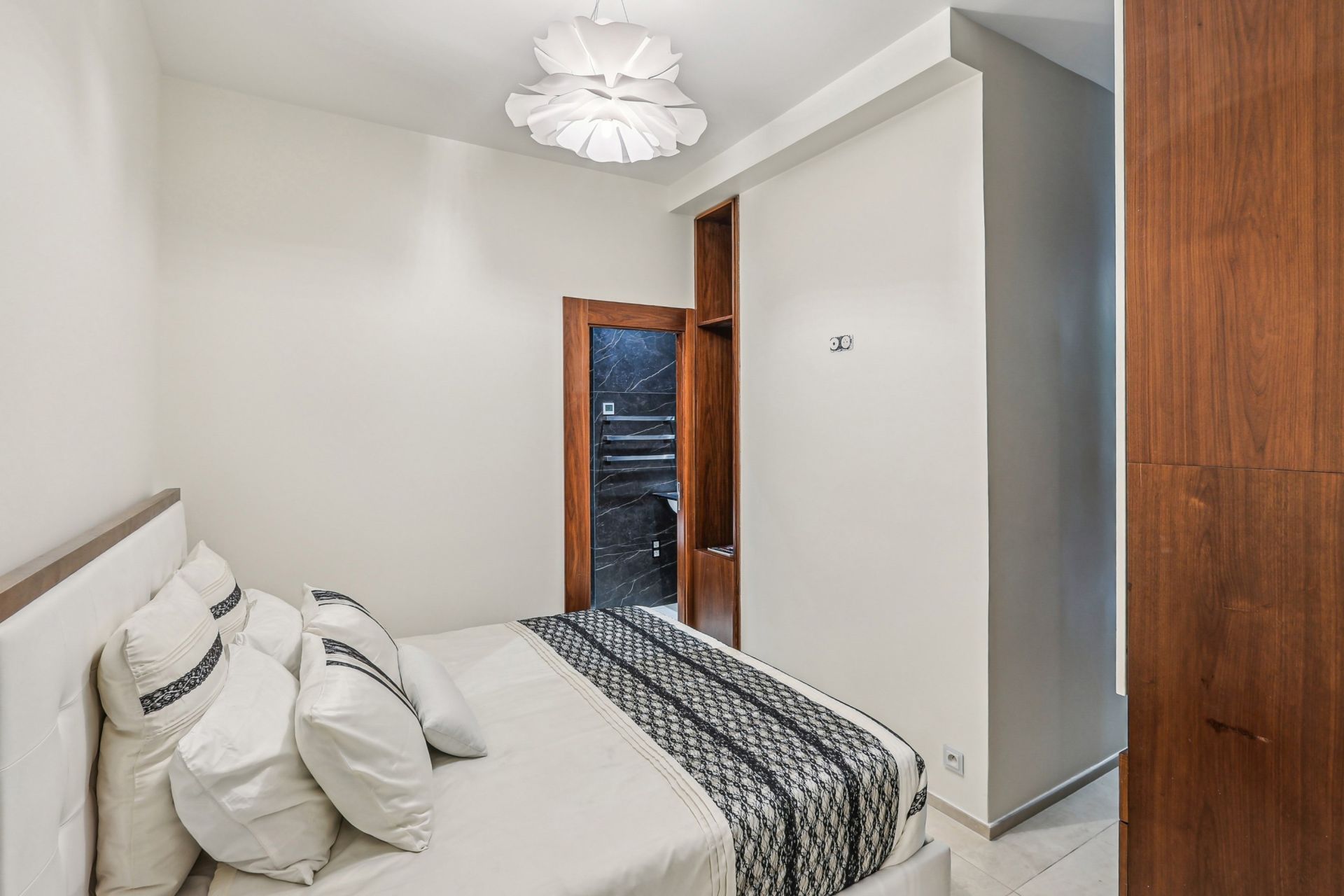 luxury apartment 3 Rooms for sale on PARIS (75008)