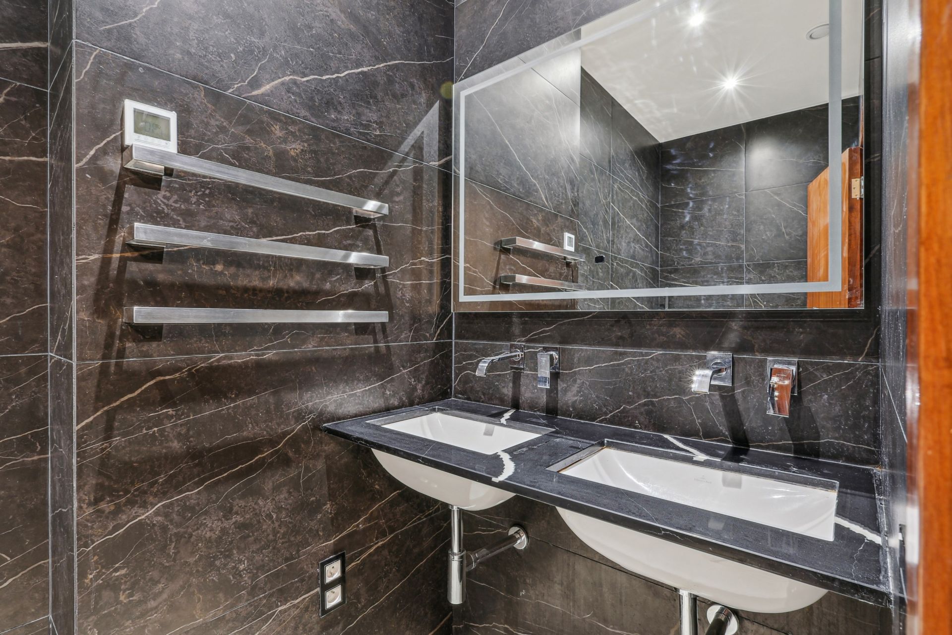 luxury apartment 3 Rooms for sale on PARIS (75008)