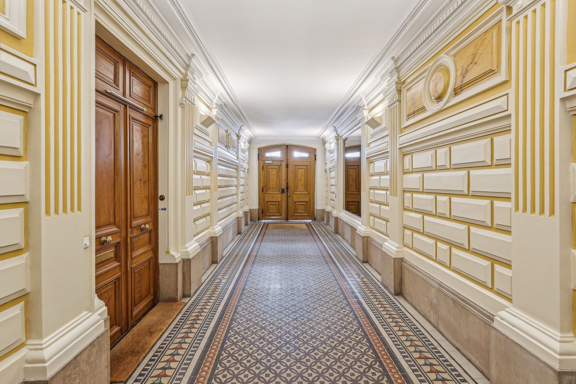 luxury apartment 3 Rooms for sale on PARIS (75008)