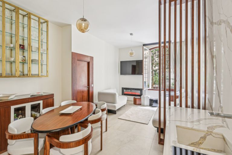 luxury apartment 3 Rooms for sale on PARIS (75008)