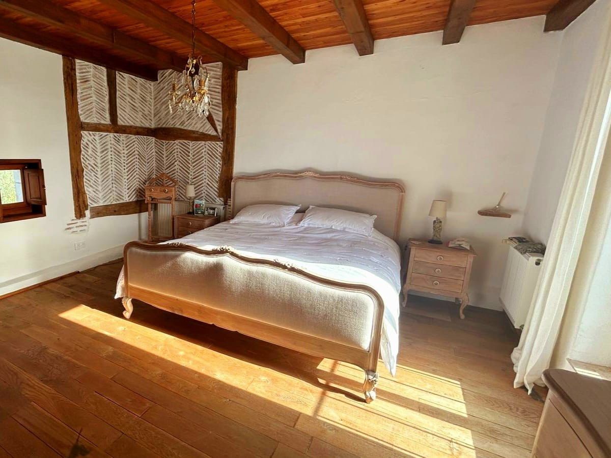 luxury house 20 Rooms for sale on FUMEL (47500)