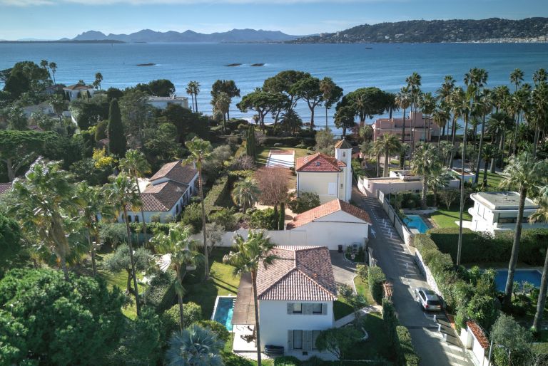 villa de luxe 5 Pièces en vente sur CAP D ANTIBES (06160)