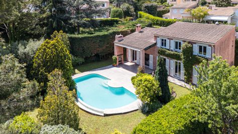Sale Luxury villa Villeneuve-Loubet 5 Rooms 133 m²