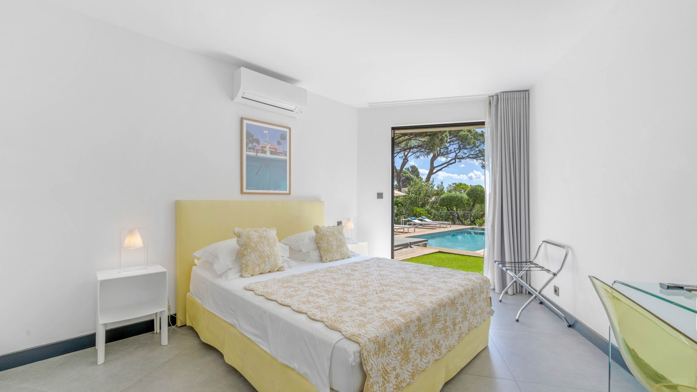 maison contemporaine 10 Pièces en vente sur GRIMAUD (83310)