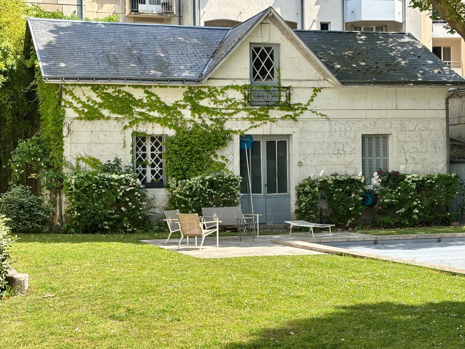 hôtel particulier 16 Pièces en vente sur TOURS (37000)