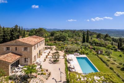 Sale Luxury provencale house Tourrettes 8 Rooms 327 m²