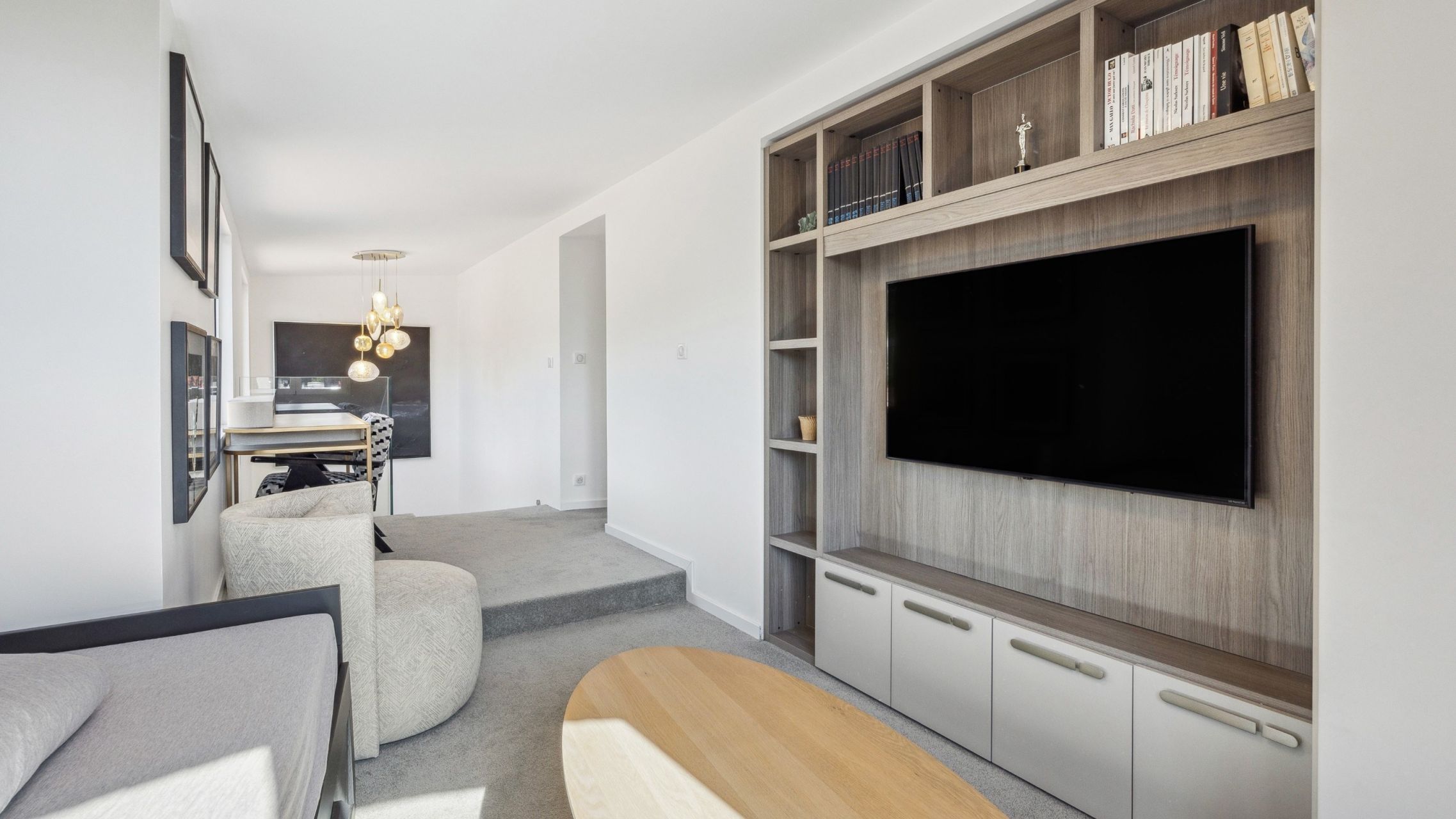 luxury villa 10 Rooms for sale on VALLAURIS (06220)