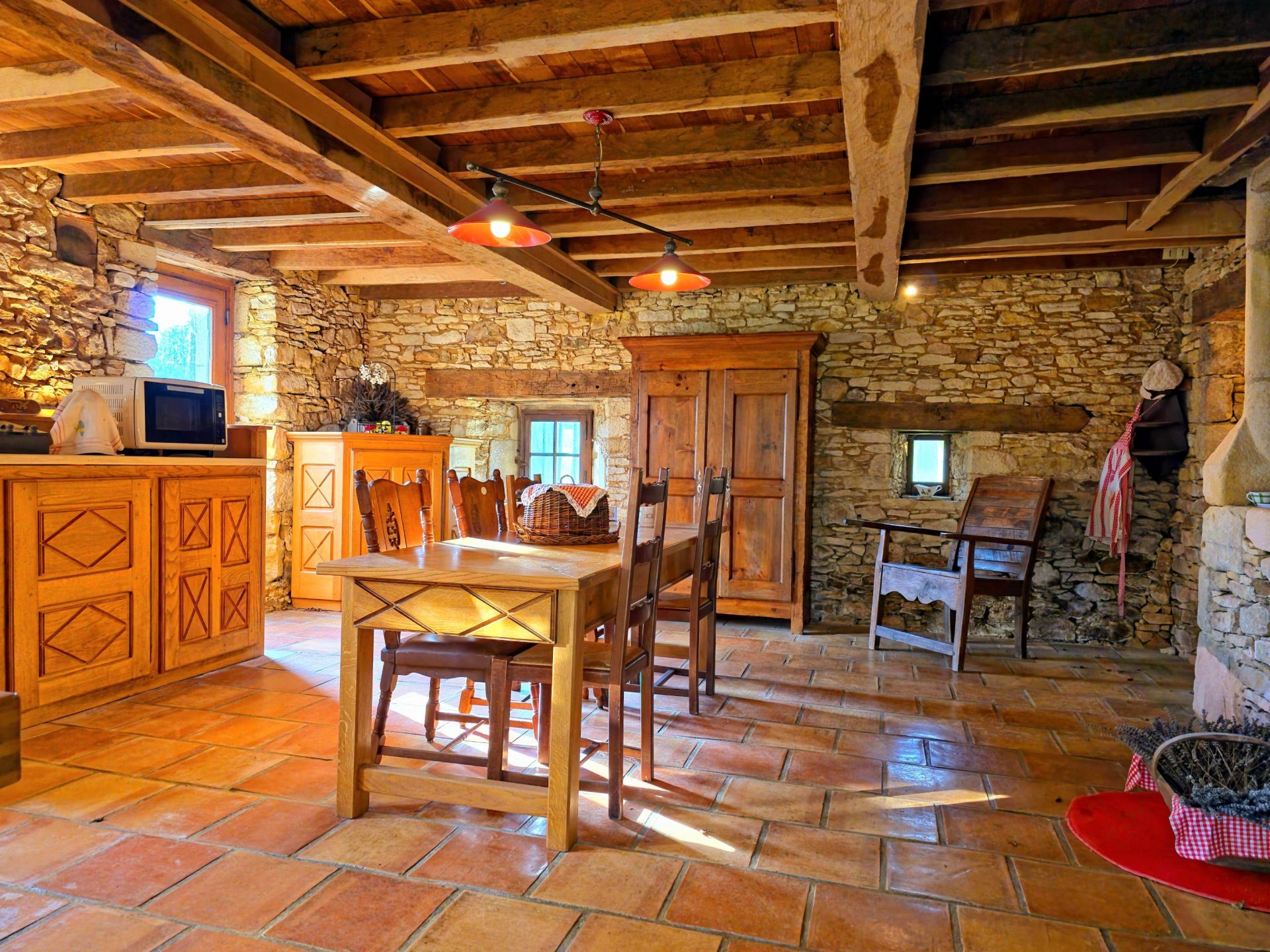 luxury house 8 Rooms for sale on LAVAUR (24550)