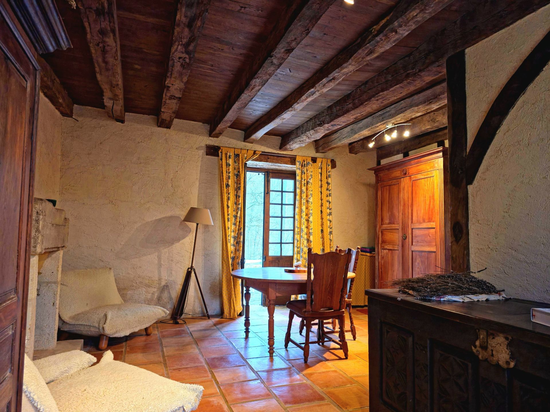 luxury house 8 Rooms for sale on LAVAUR (24550)