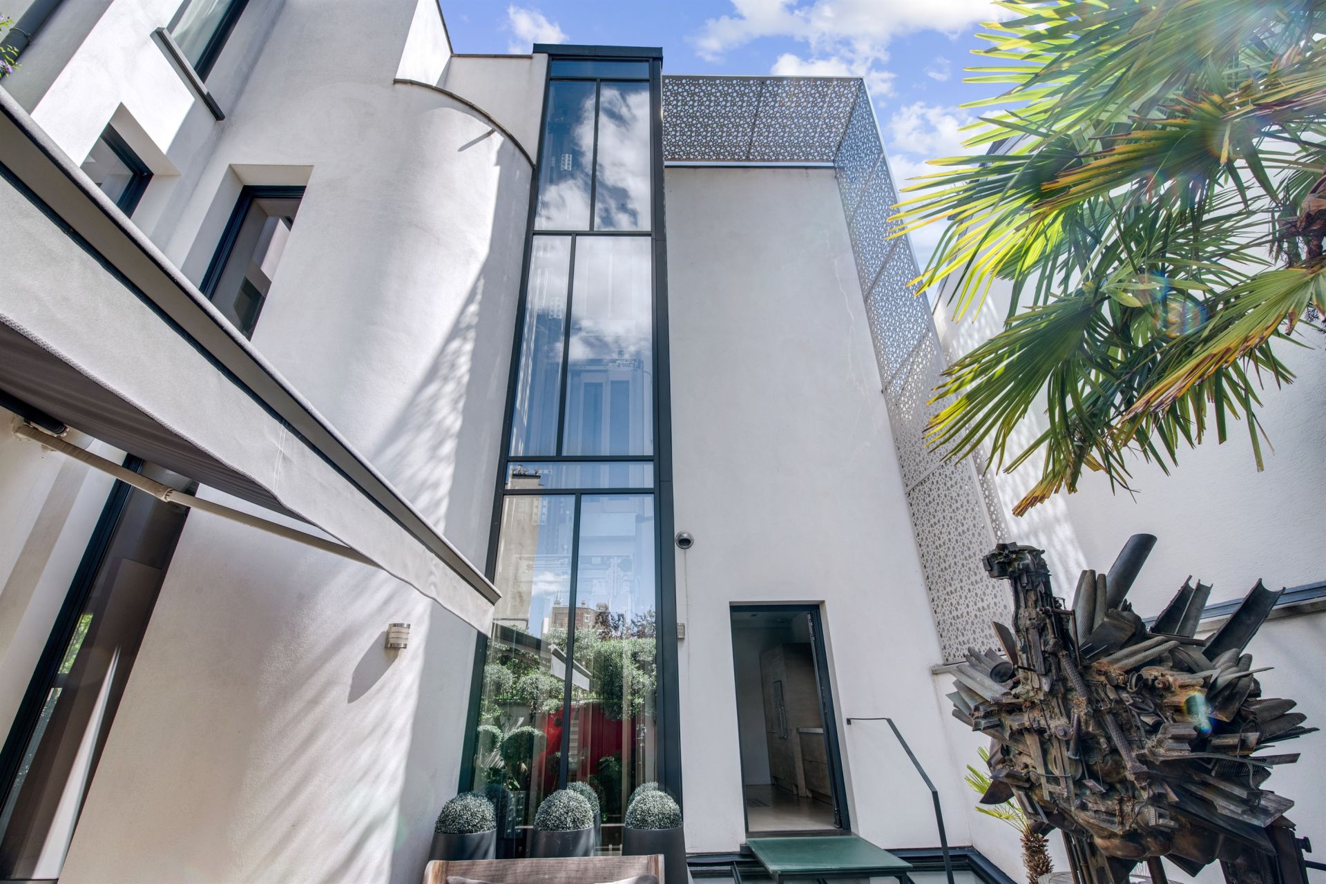 mansion (hôtel particulier) 9 Rooms for sale on VANVES (92170)