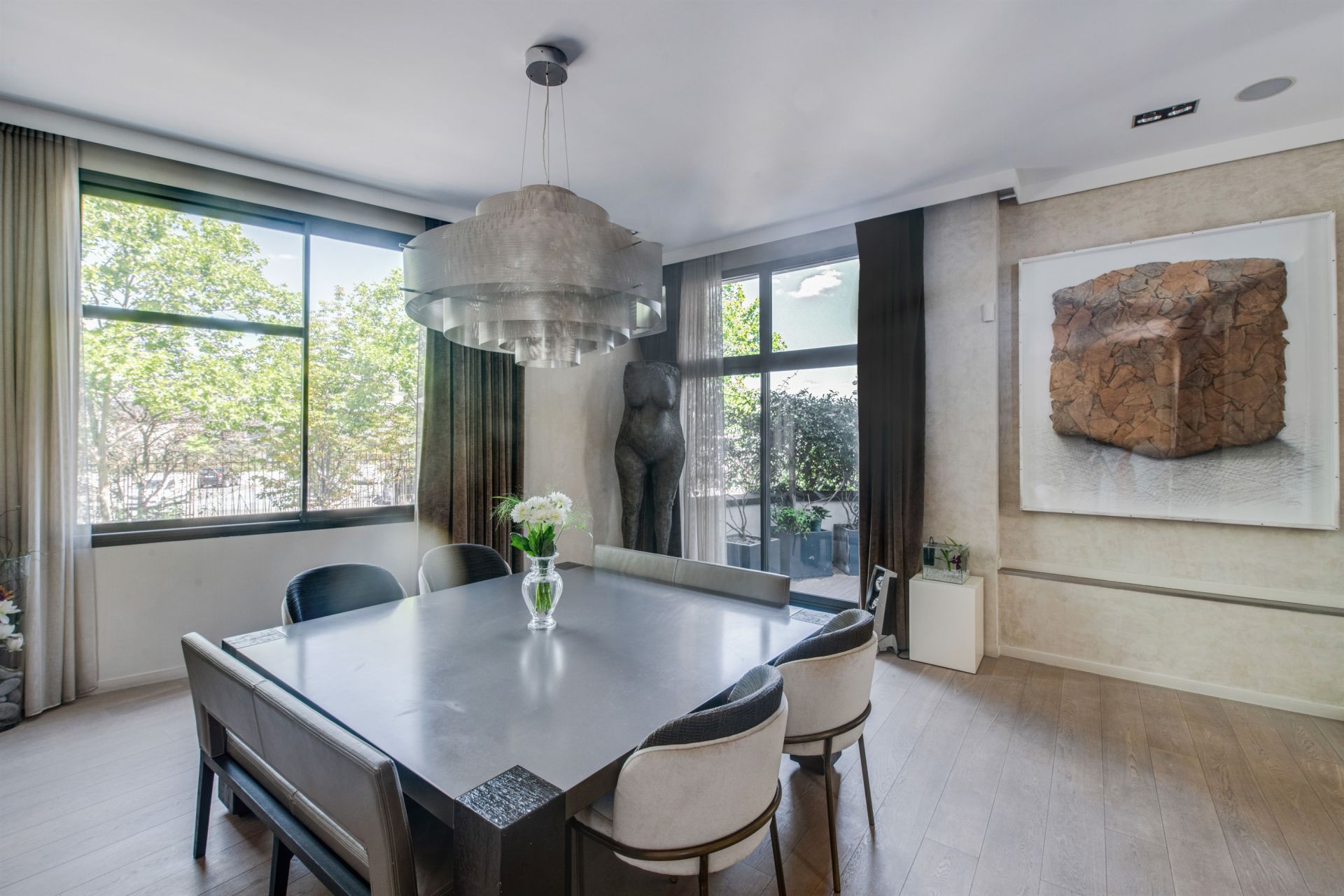 mansion (hôtel particulier) 9 Rooms for sale on VANVES (92170)