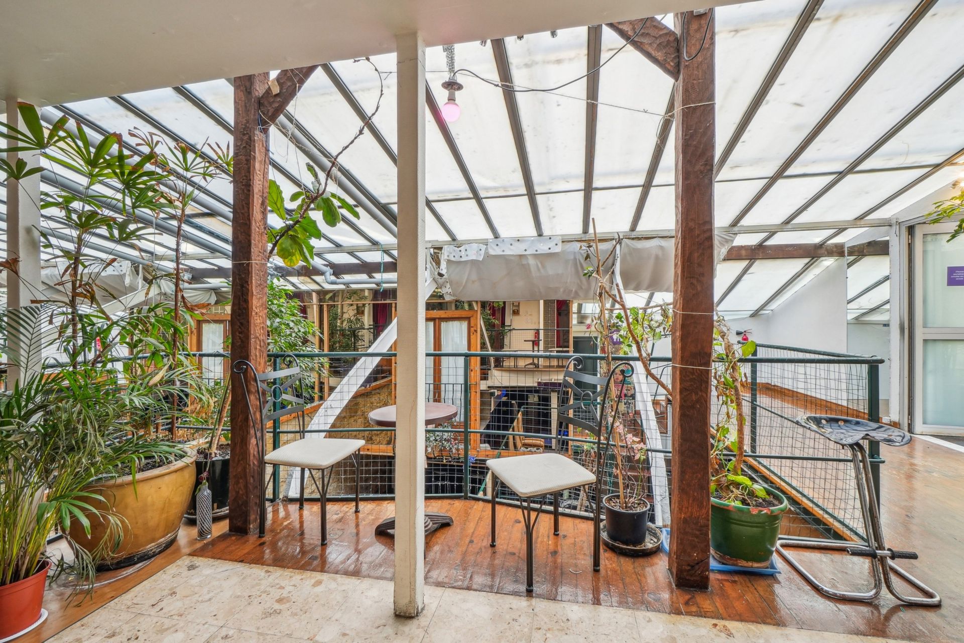 luxury loft 5 Rooms for sale on PARIS (75011)