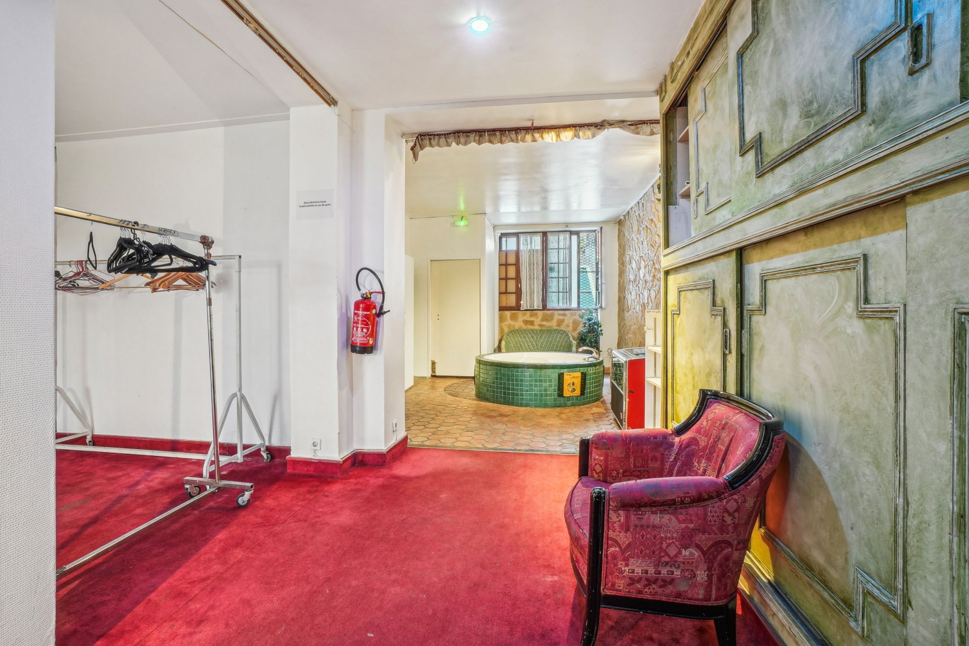 luxury loft 5 Rooms for sale on PARIS (75011)