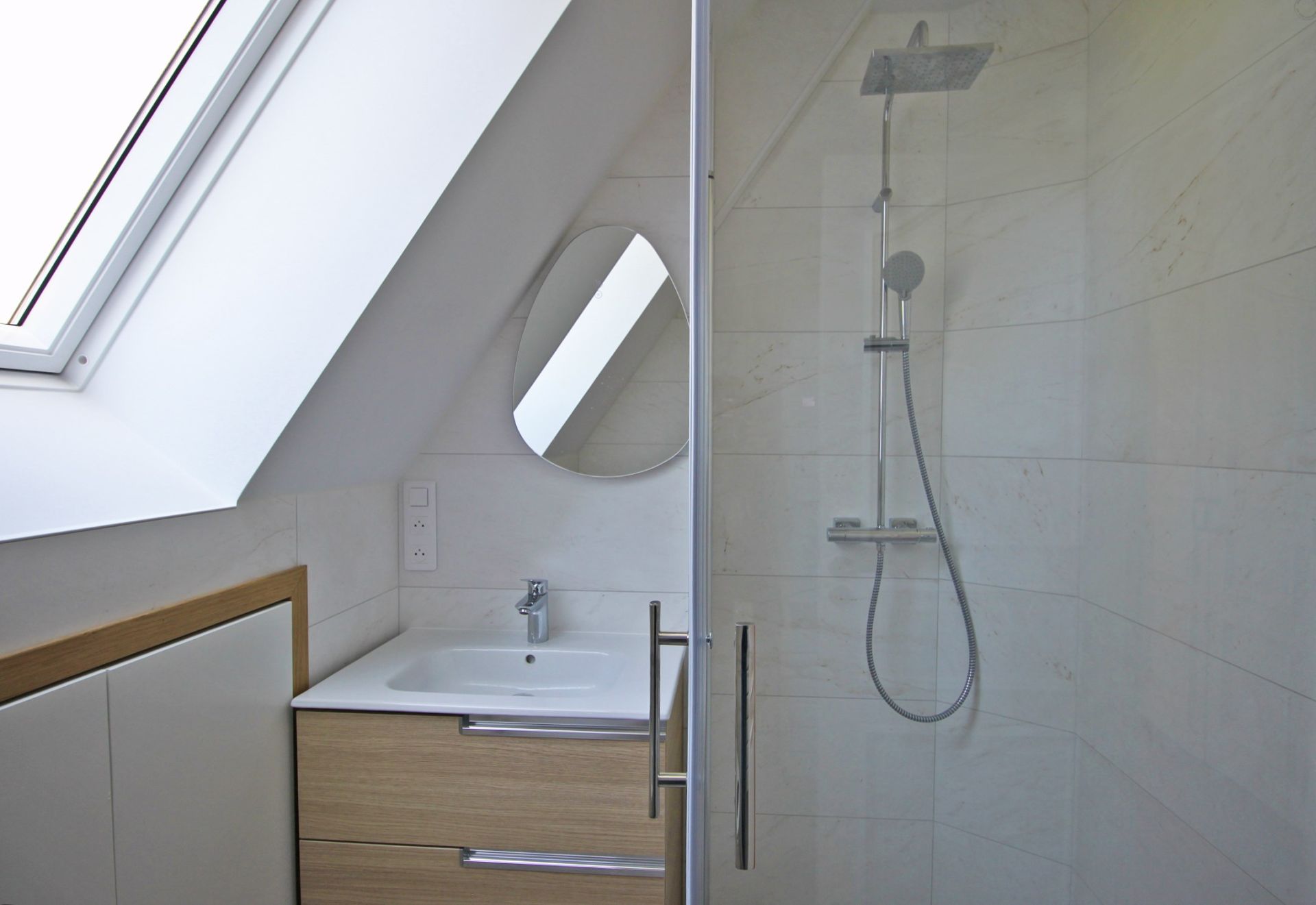 luxury house 13 Rooms for sale on QUIMPER (29000)