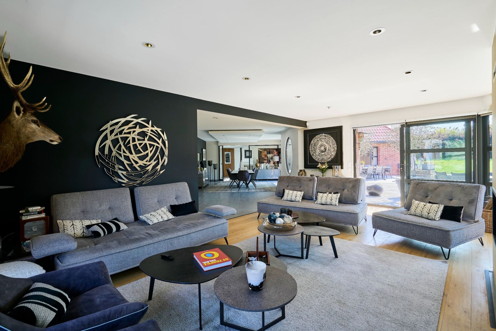 luxury house 16 Rooms for sale on AUBERS (59249)