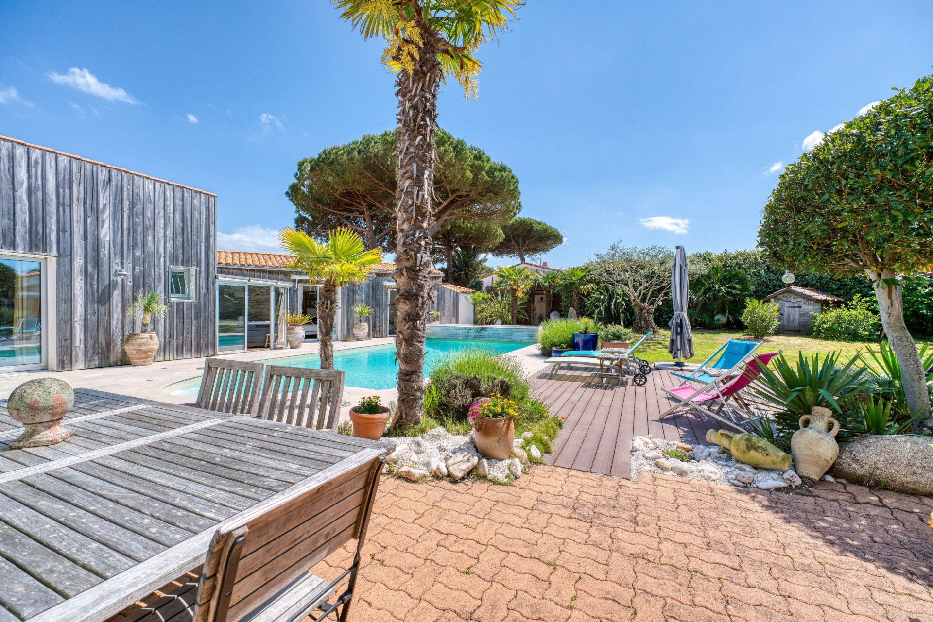 luxury house 10 Rooms for sale on LE BOIS PLAGE EN RE (17580)
