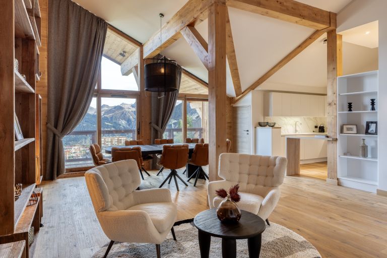 luxury apartment 5 Rooms for sale on COURCHEVEL (73120)