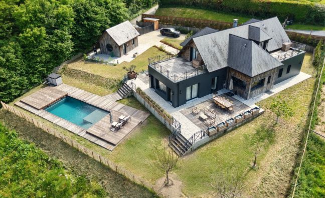 Sale Luxury house Pont-l'Évêque 6&nbsp;Rooms 240&nbsp;m²
