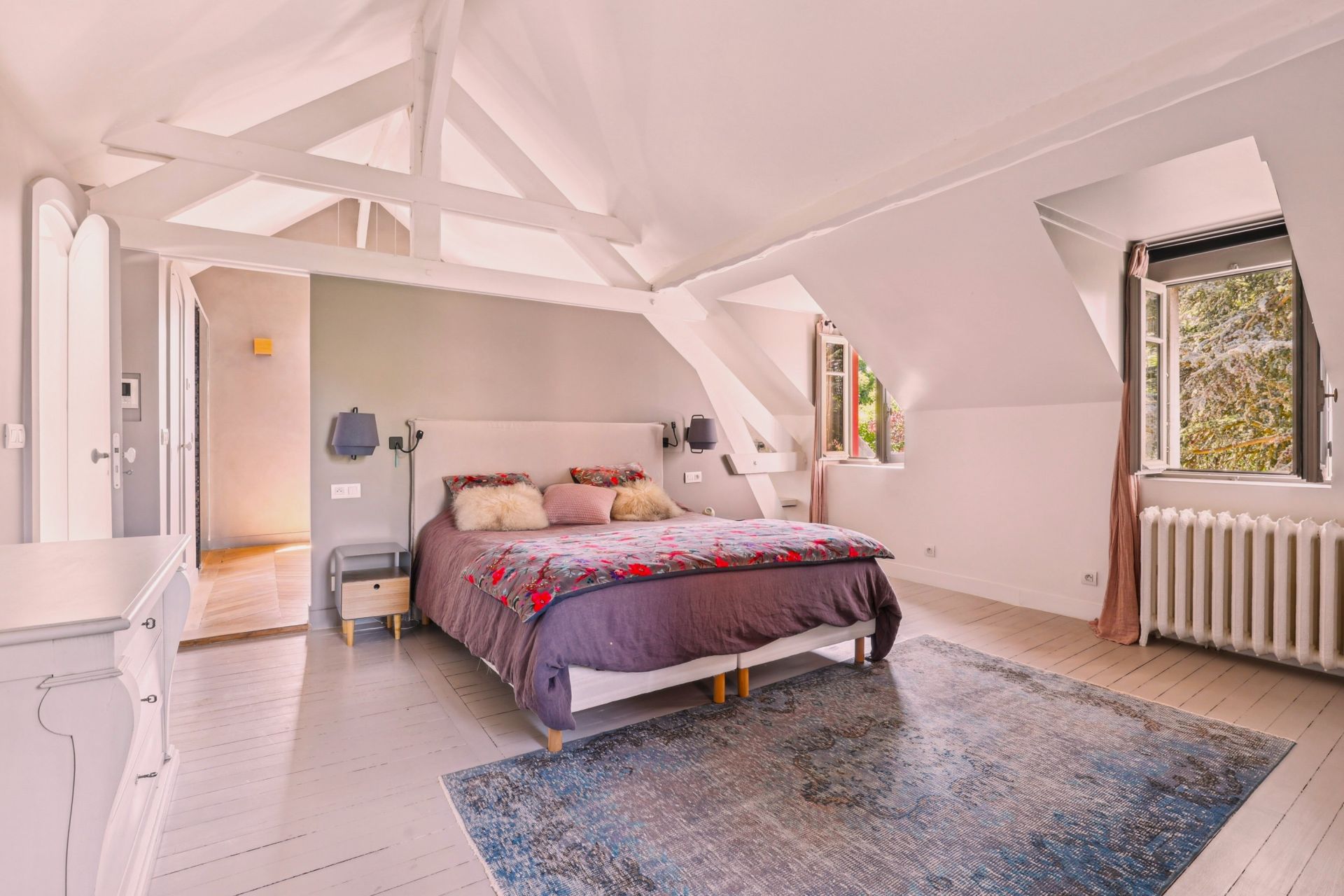 luxury house 8 Rooms for sale on VAUCRESSON (92420)