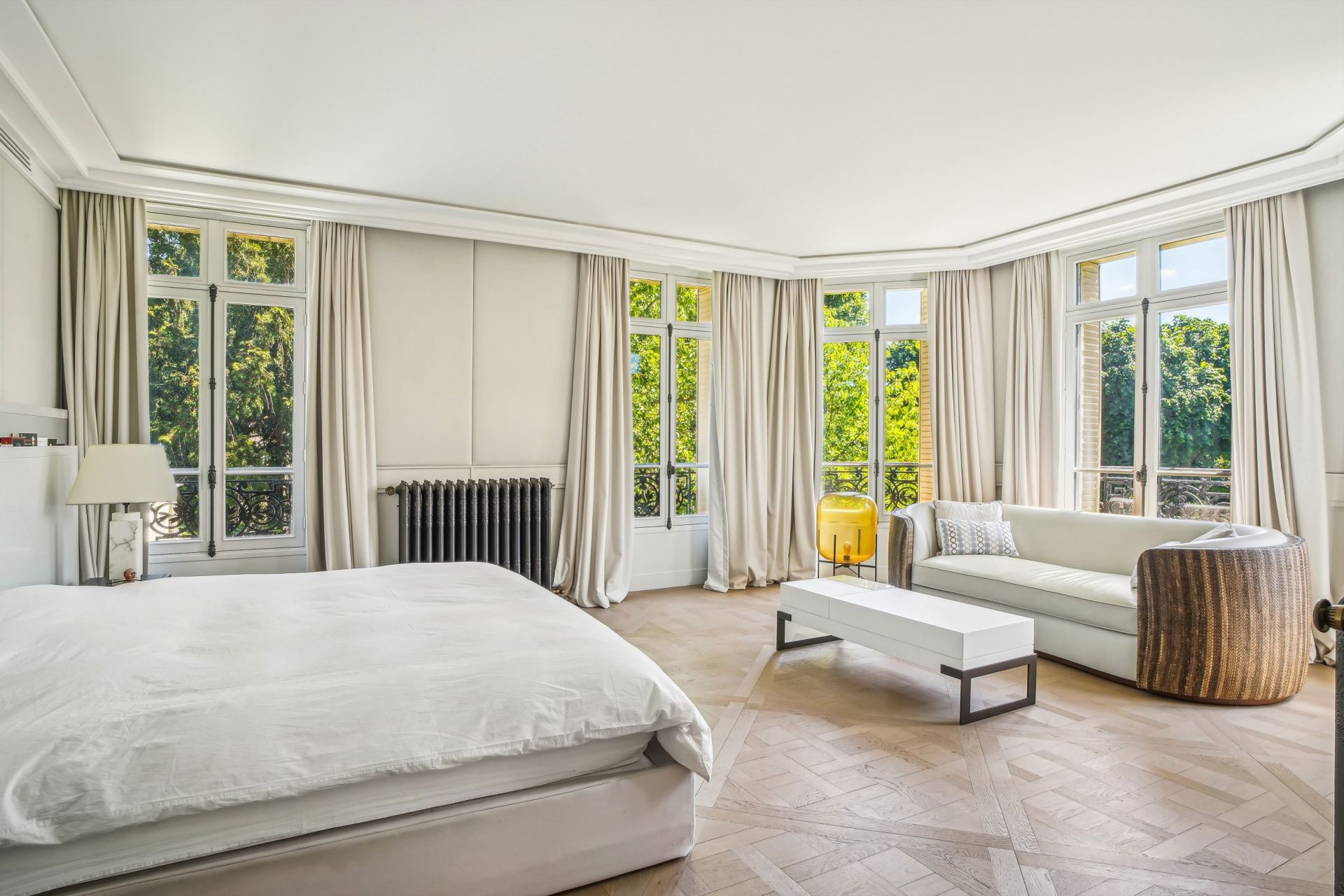 luxury house 12 Rooms for sale on LE VESINET (78110)