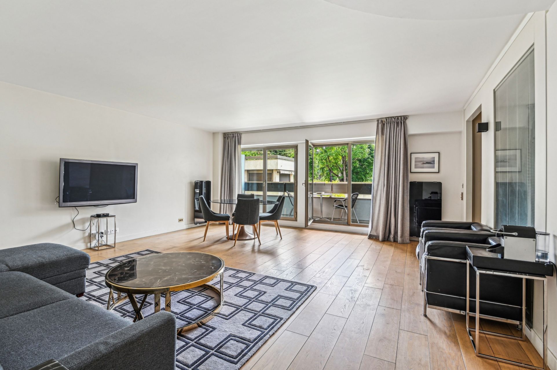 luxury apartment 2 Rooms for sale on PARIS (75016)