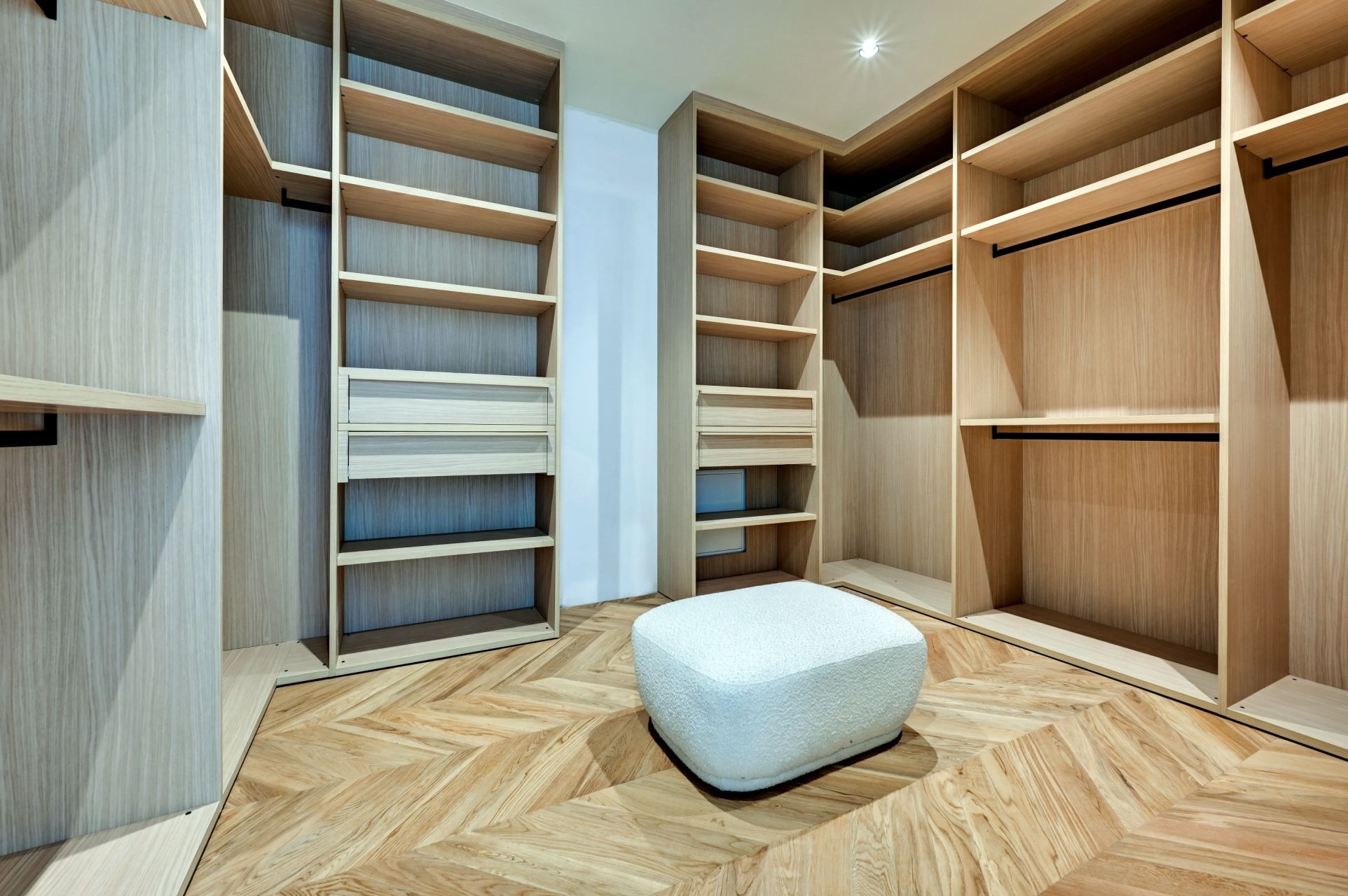 luxury house 6 Rooms for sale on AIX EN PROVENCE (13100)