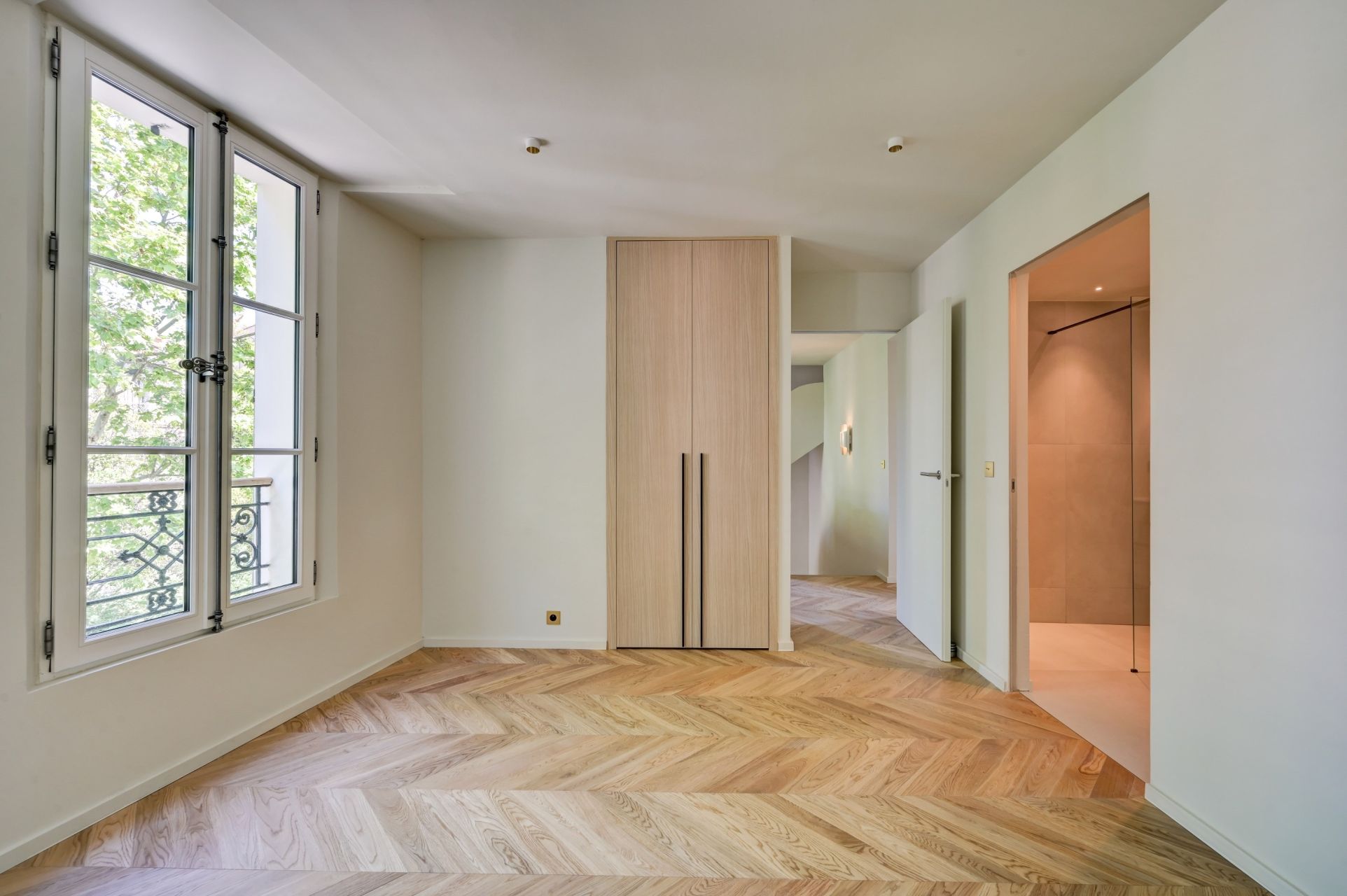 luxury house 6 Rooms for sale on AIX EN PROVENCE (13100)