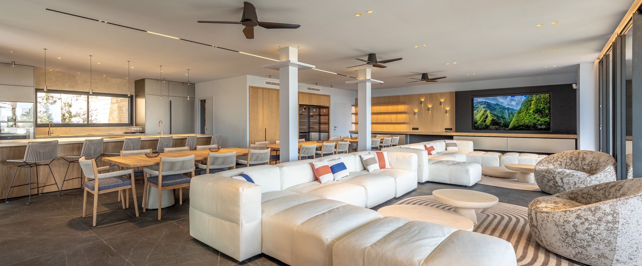 mansion (hôtel particulier) 10 Rooms for seasonal rent on STE LUCIE DE PORTO VECCHIO (20144)