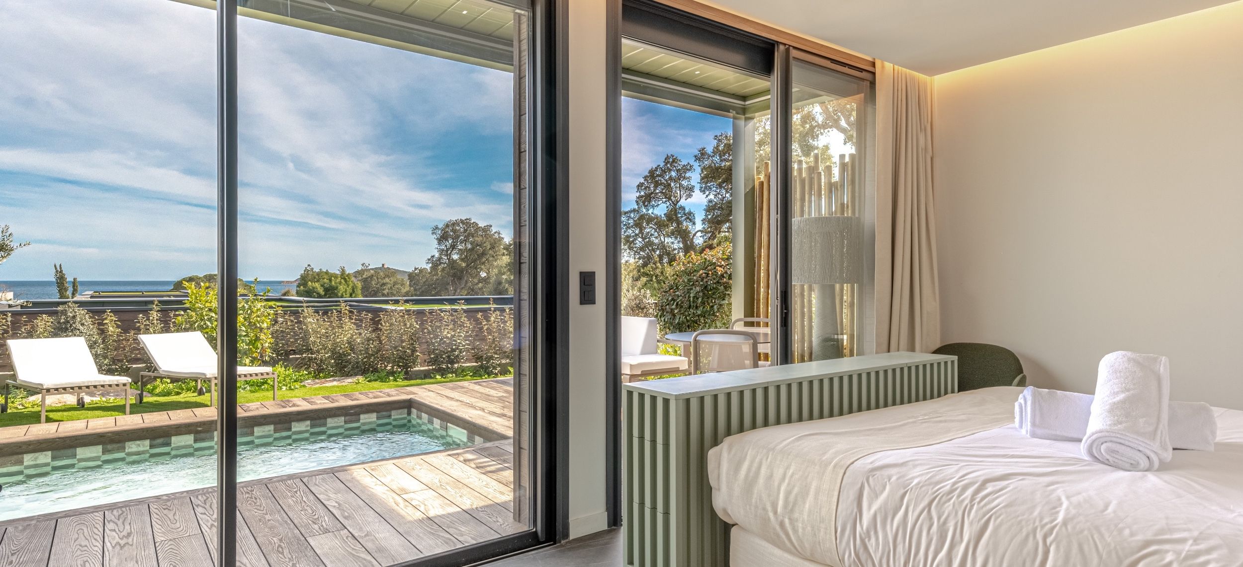 mansion (hôtel particulier) 10 Rooms for seasonal rent on STE LUCIE DE PORTO VECCHIO (20144)