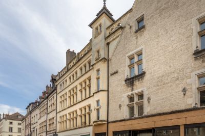 Sale Luxury apartment Beaune 4 Rooms 178 m²