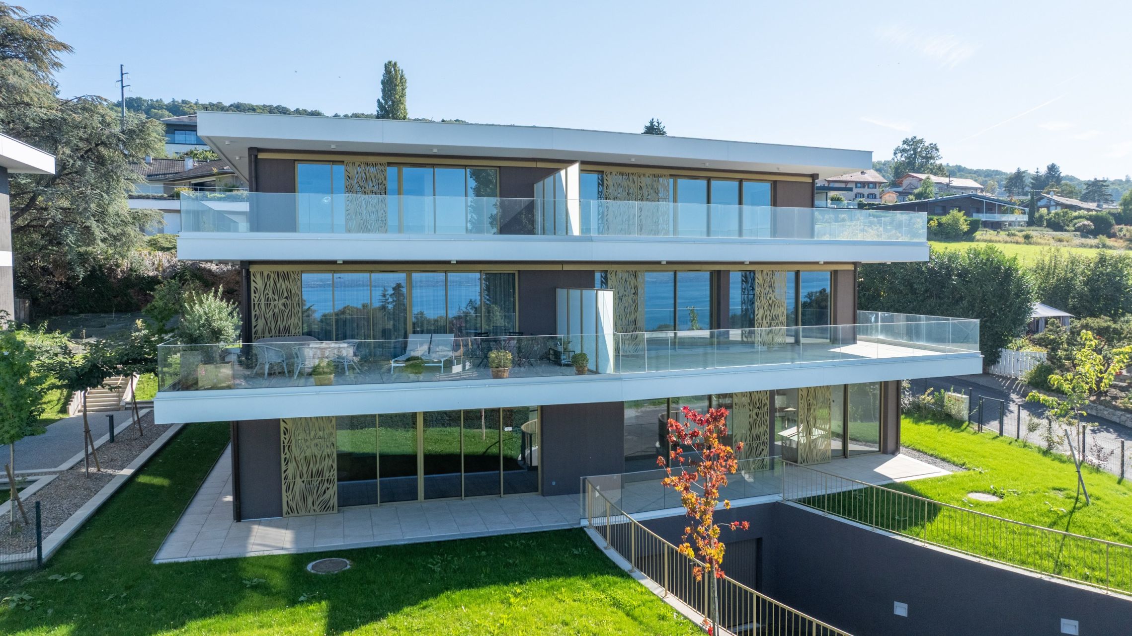 luxury apartment 6 Rooms for sale on EVIAN LES BAINS (74500)