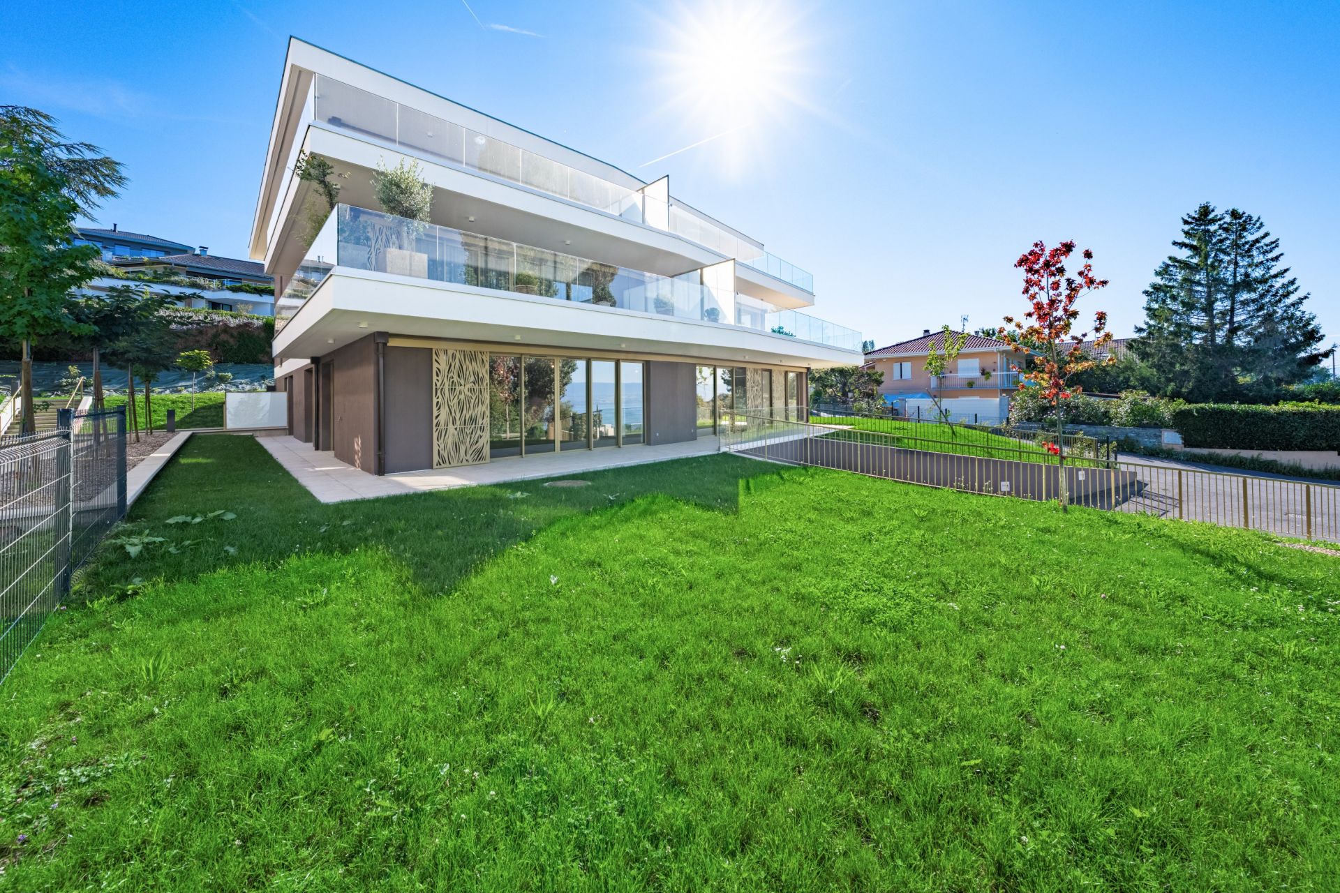 luxury apartment 6 Rooms for sale on EVIAN LES BAINS (74500)