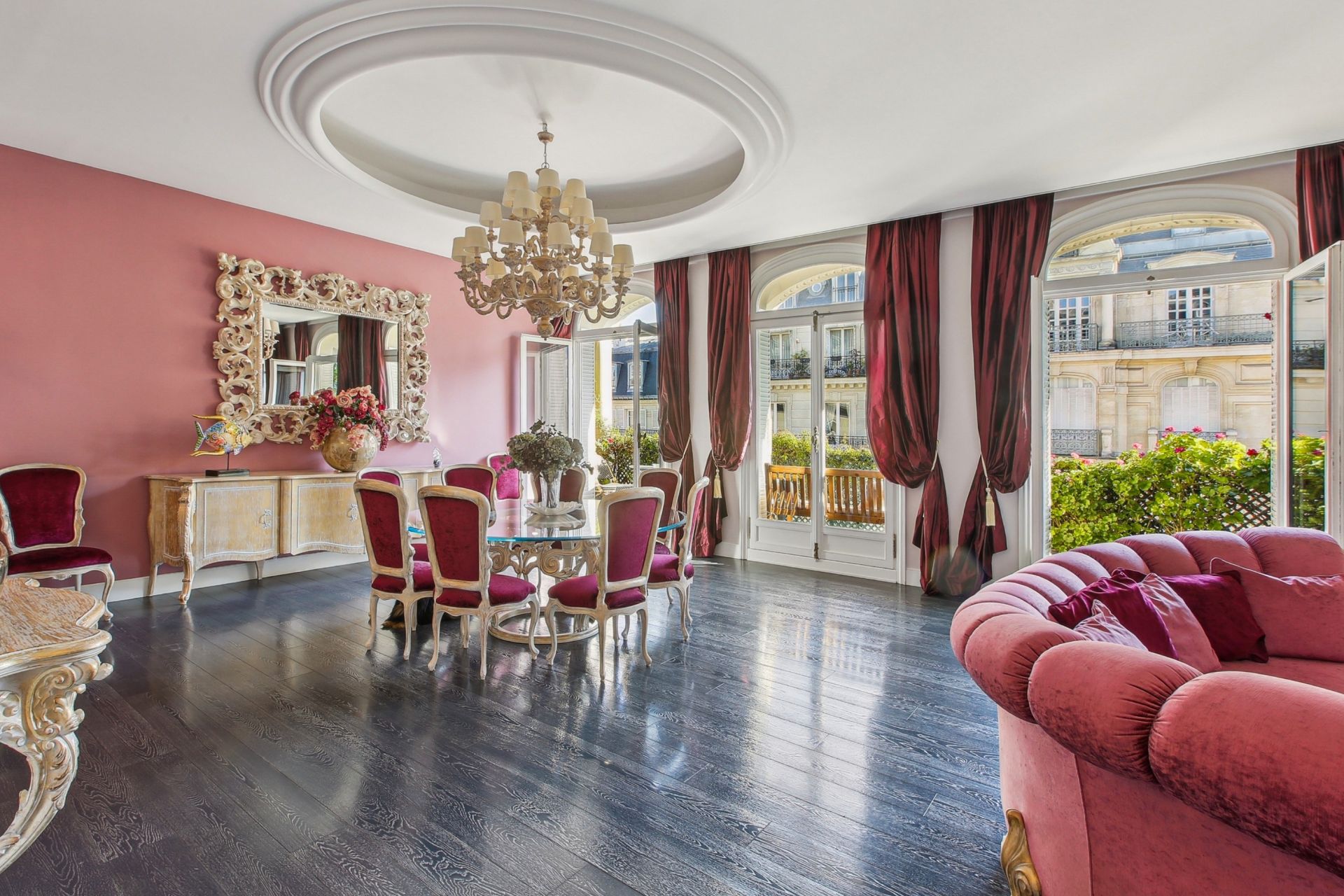 luxury apartment 7 Rooms for sale on PARIS (75116)