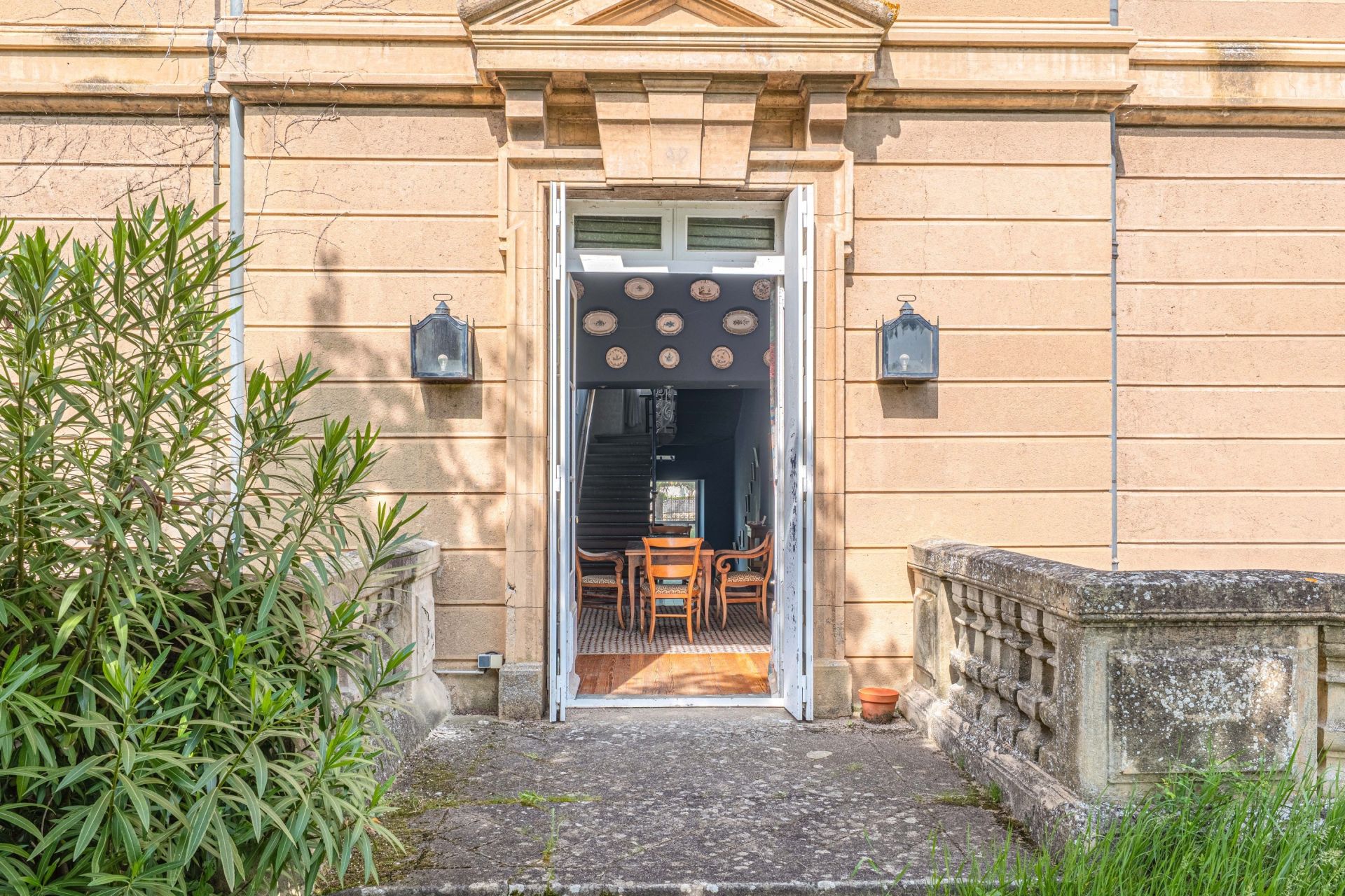 mansion 10 Rooms for sale on BRIGNAIS (69530)