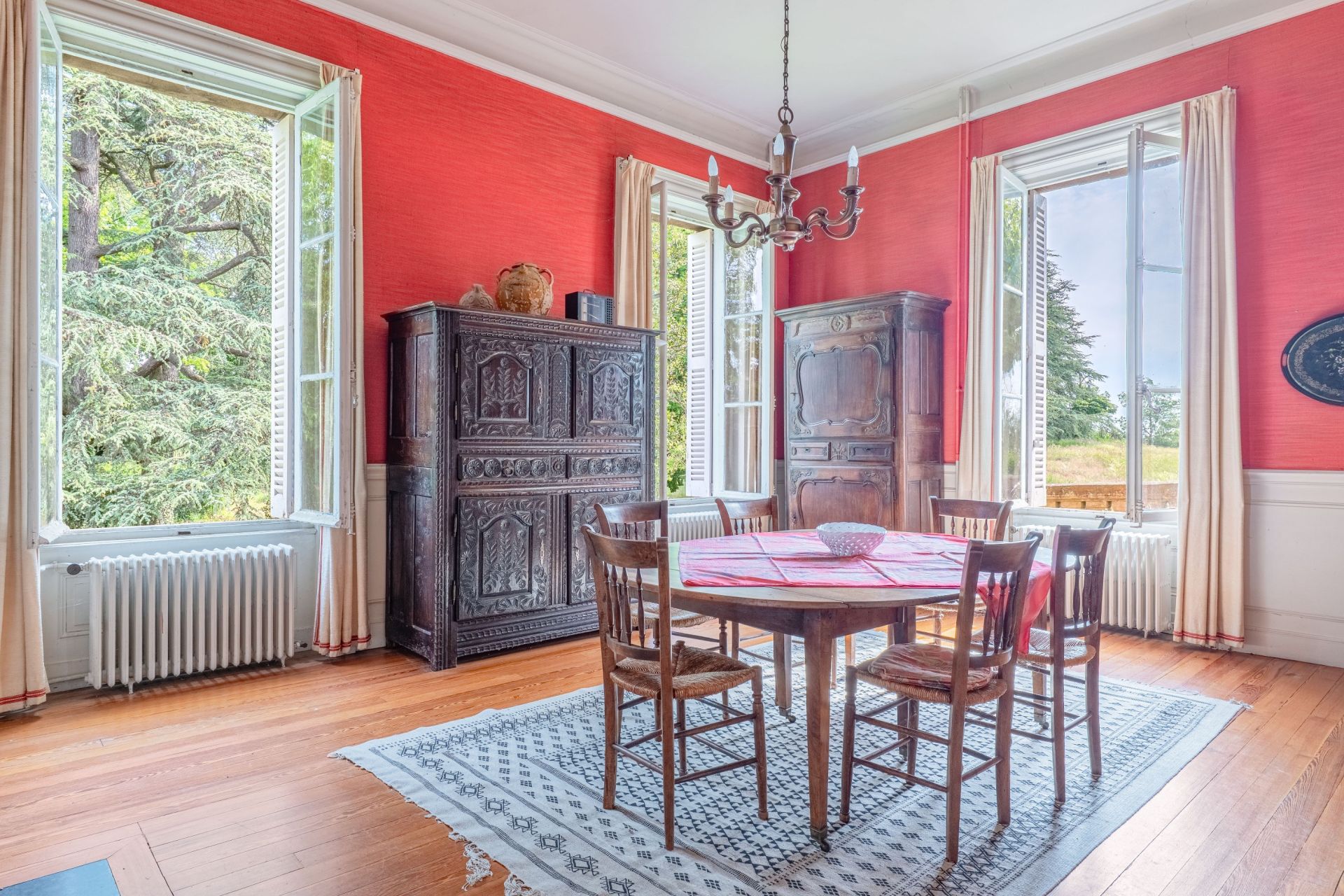 mansion 10 Rooms for sale on BRIGNAIS (69530)