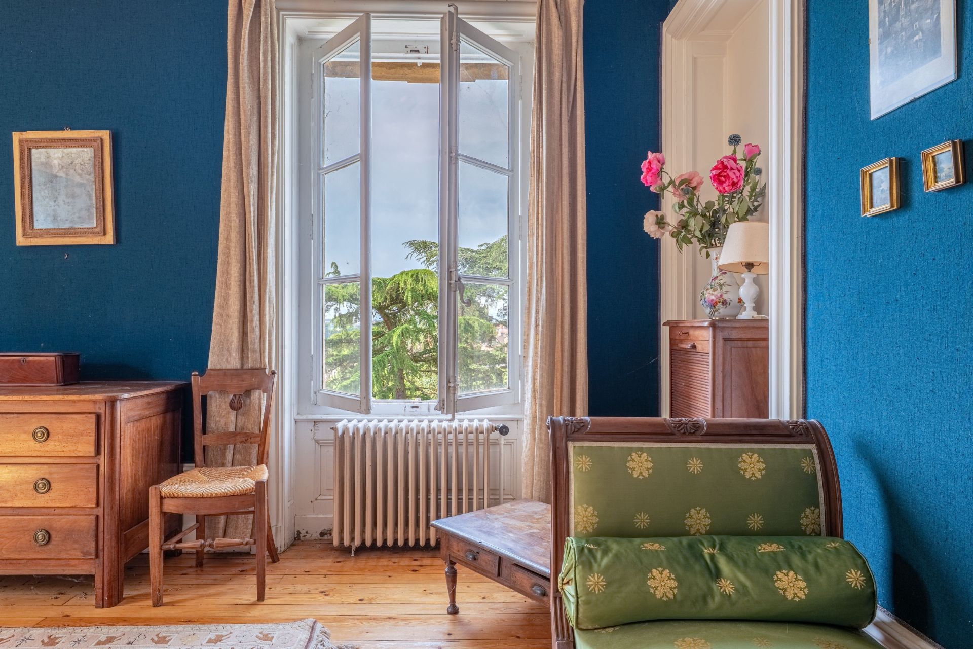 maison bourgeoise 10 Pièces en vente sur BRIGNAIS (69530)