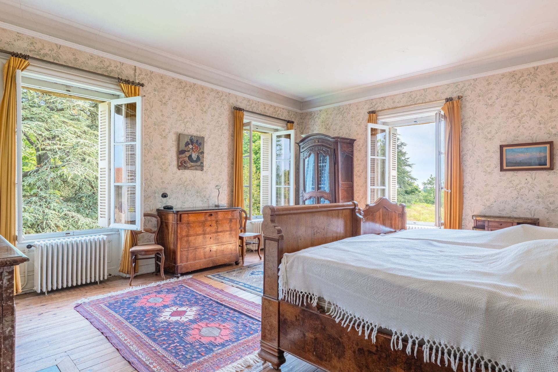 mansion 10 Rooms for sale on BRIGNAIS (69530)
