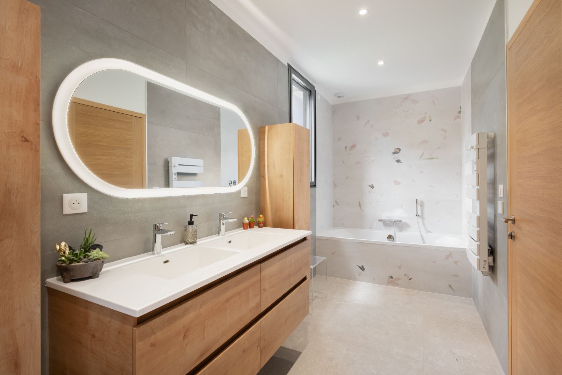 luxury house 9 Rooms for sale on MONTFERRIER SUR LEZ (34980)