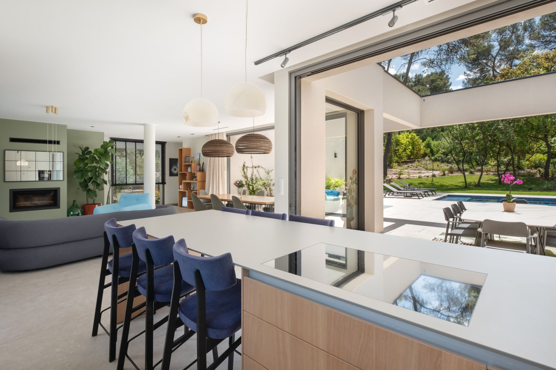 luxury house 9 Rooms for sale on MONTFERRIER SUR LEZ (34980)