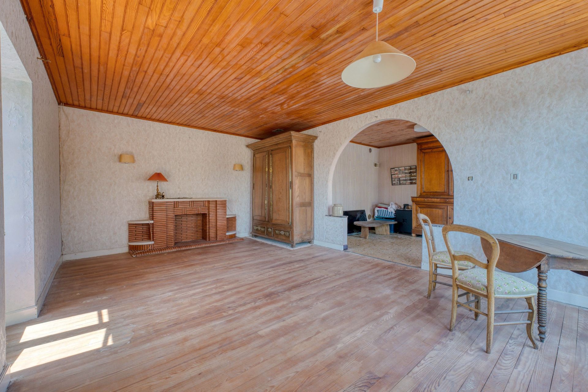 luxury house 8 Rooms for sale on ST DENIS D OLERON (17650)