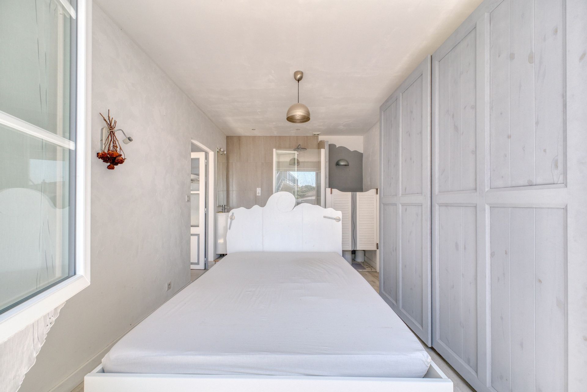 luxury house 8 Rooms for sale on ST DENIS D OLERON (17650)