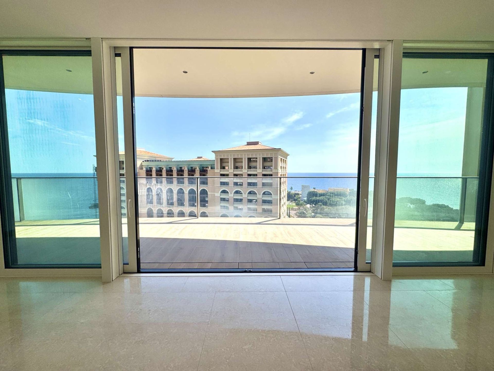 luxury apartment 6 Rooms for sale on MONACO (98000)